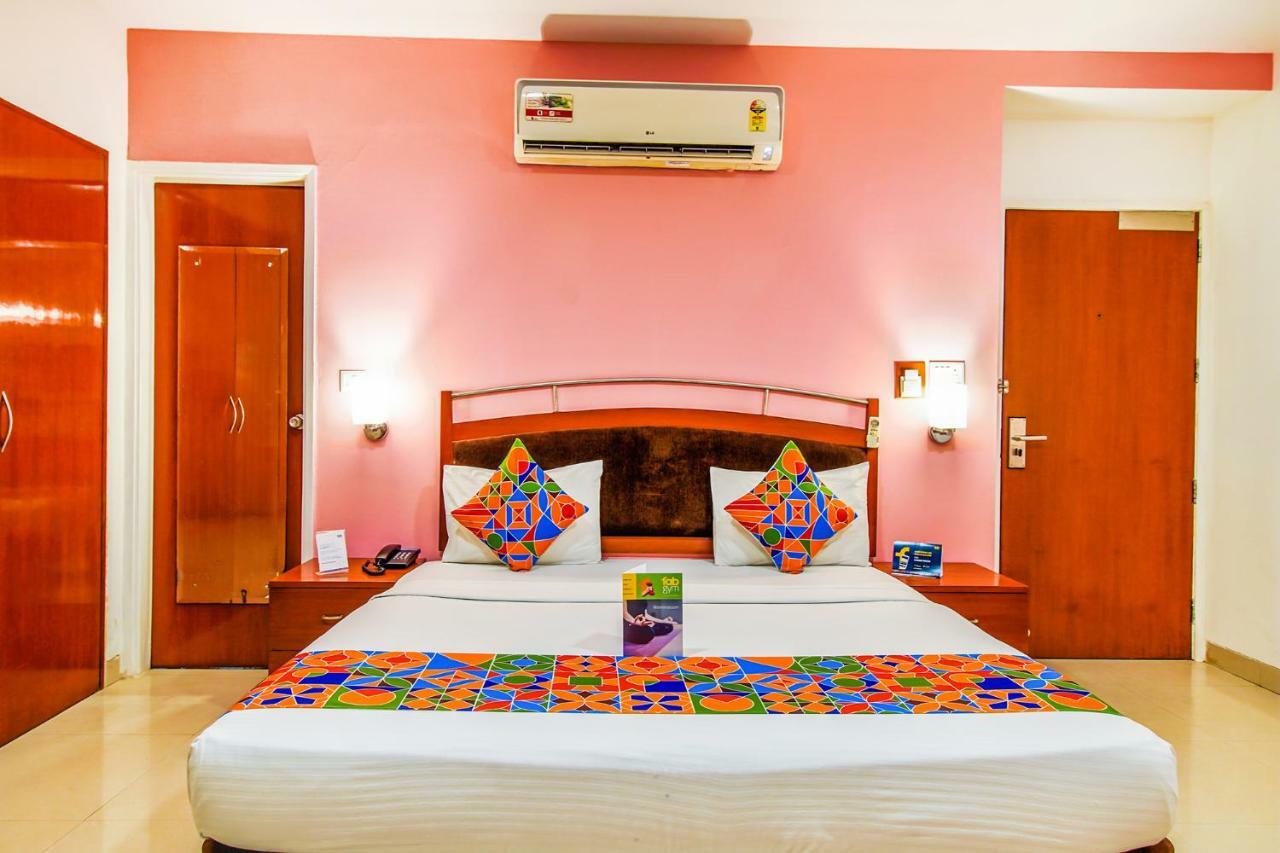 Fabhotel Divine Inn Nueva Delhi Exterior foto