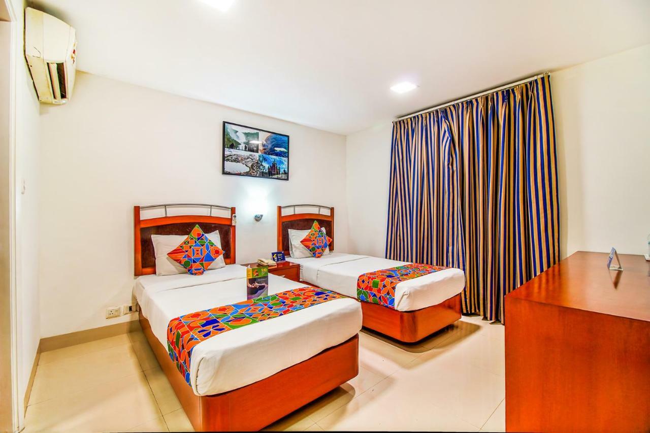 Fabhotel Divine Inn Nueva Delhi Exterior foto