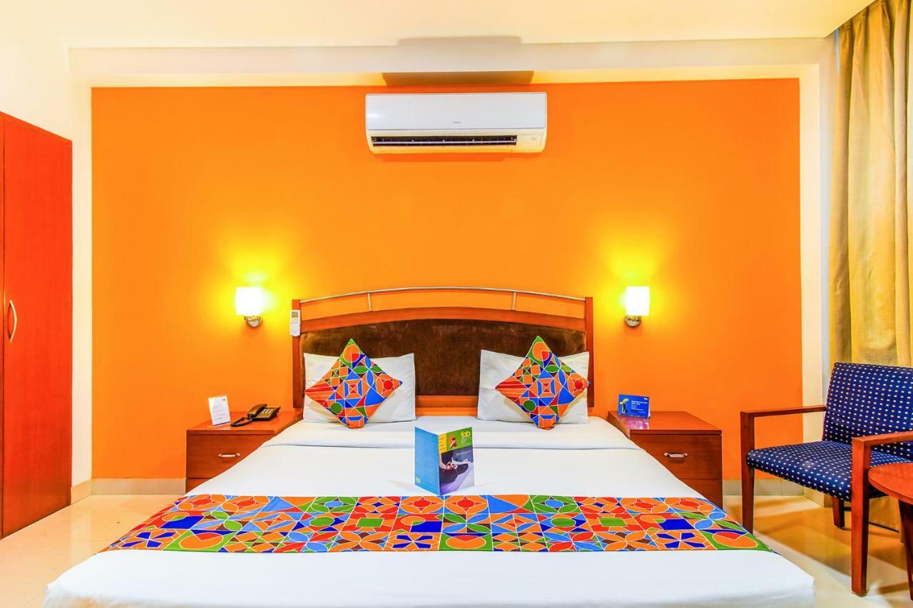 Fabhotel Divine Inn Nueva Delhi Exterior foto